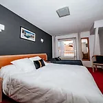 Le Tivoli Hotel