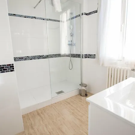 Ξενοδοχείο Le Tivoli 3*