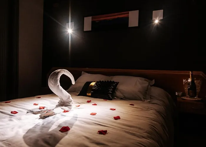 Le Tivoli Hotel Vic-en-Bigorre