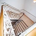 Le Tivoli Отель Vic-en-Bigorre