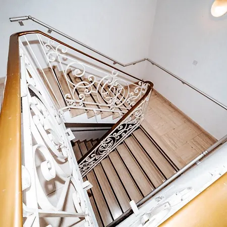 Le Tivoli Hotel Vic-en-Bigorre