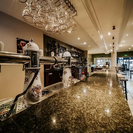 Le Tivoli Hotel Vic-en-Bigorre