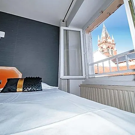 Le Tivoli فندق Vic-en-Bigorre