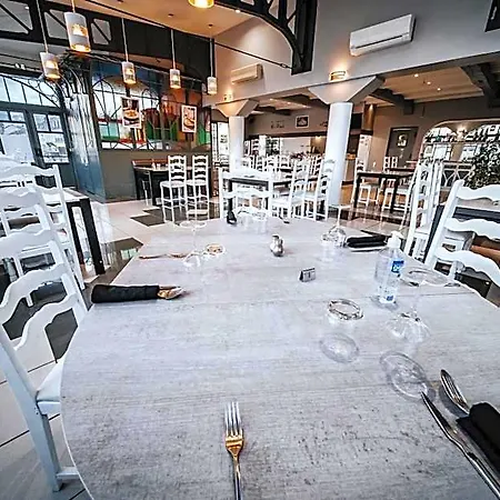 Le Tivoli Vic-en-Bigorre